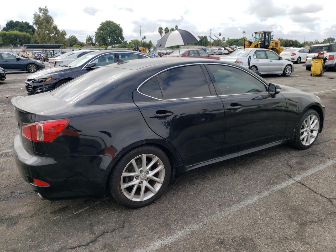2011 LEXUS IS 250 - Фото 3