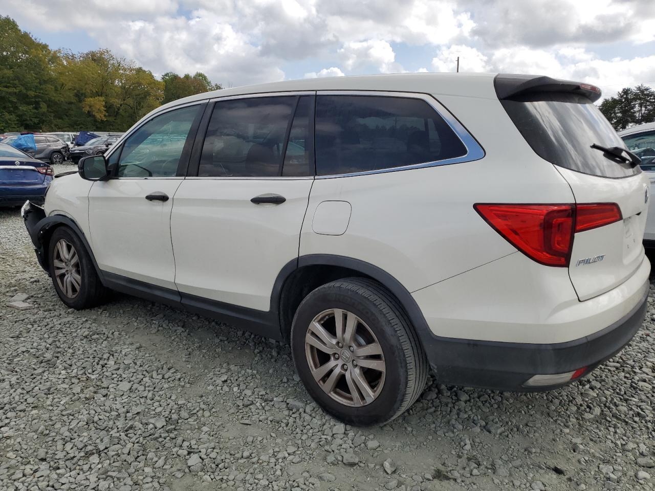 2017 HONDA PILOT LX - Image 2