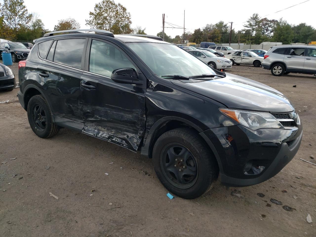 2015 TOYOTA RAV4 LE - Image 4