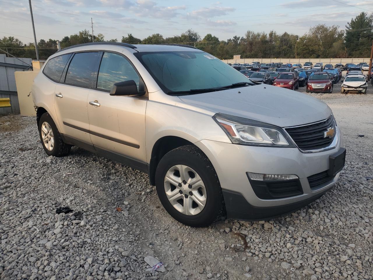 2015 CHEVROLET TRAVERSE L - Image 4