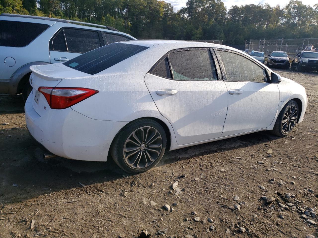 2015 TOYOTA COROLLA L - Image 3