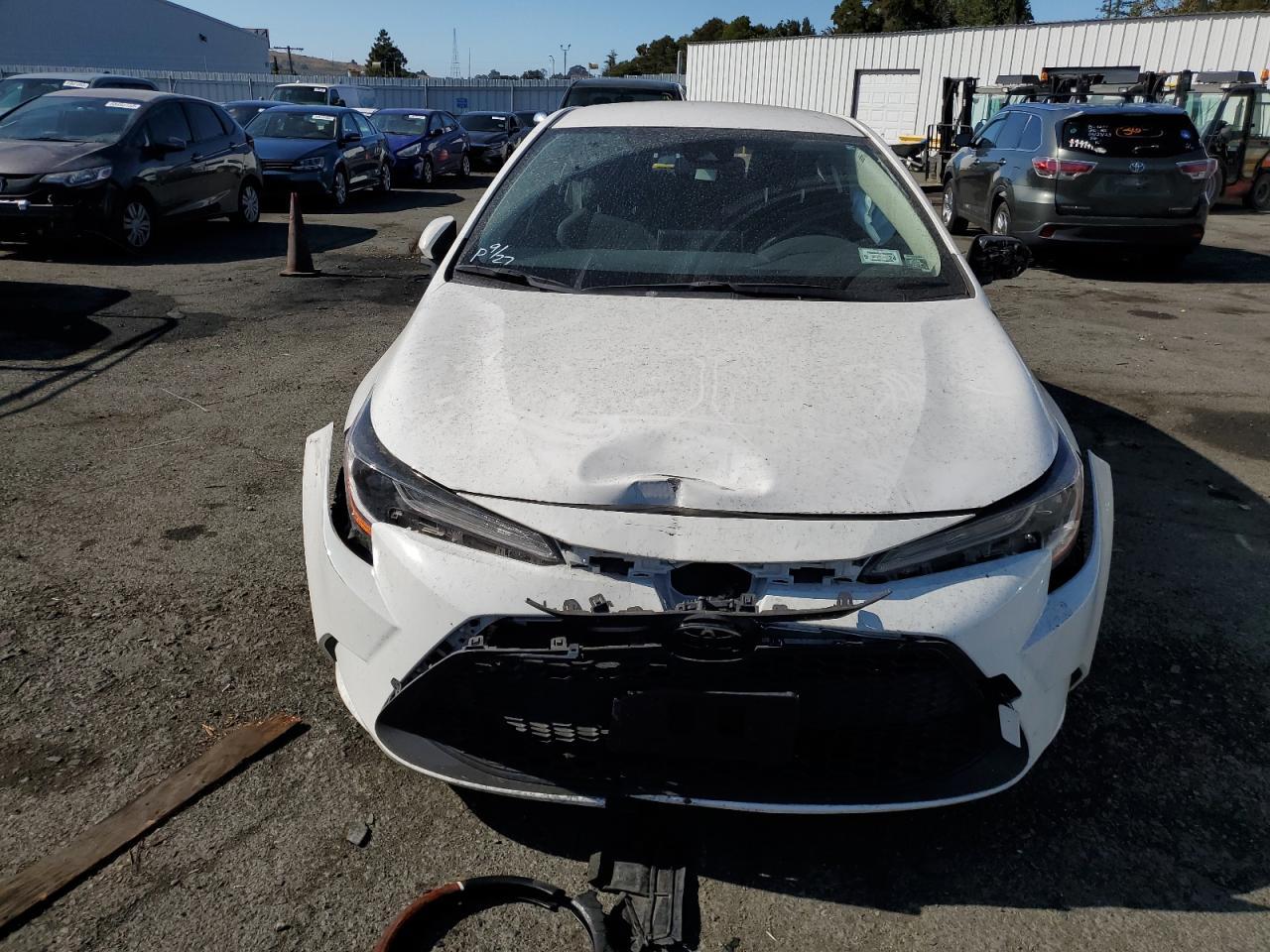 2021 TOYOTA COROLLA LE - Фото 5