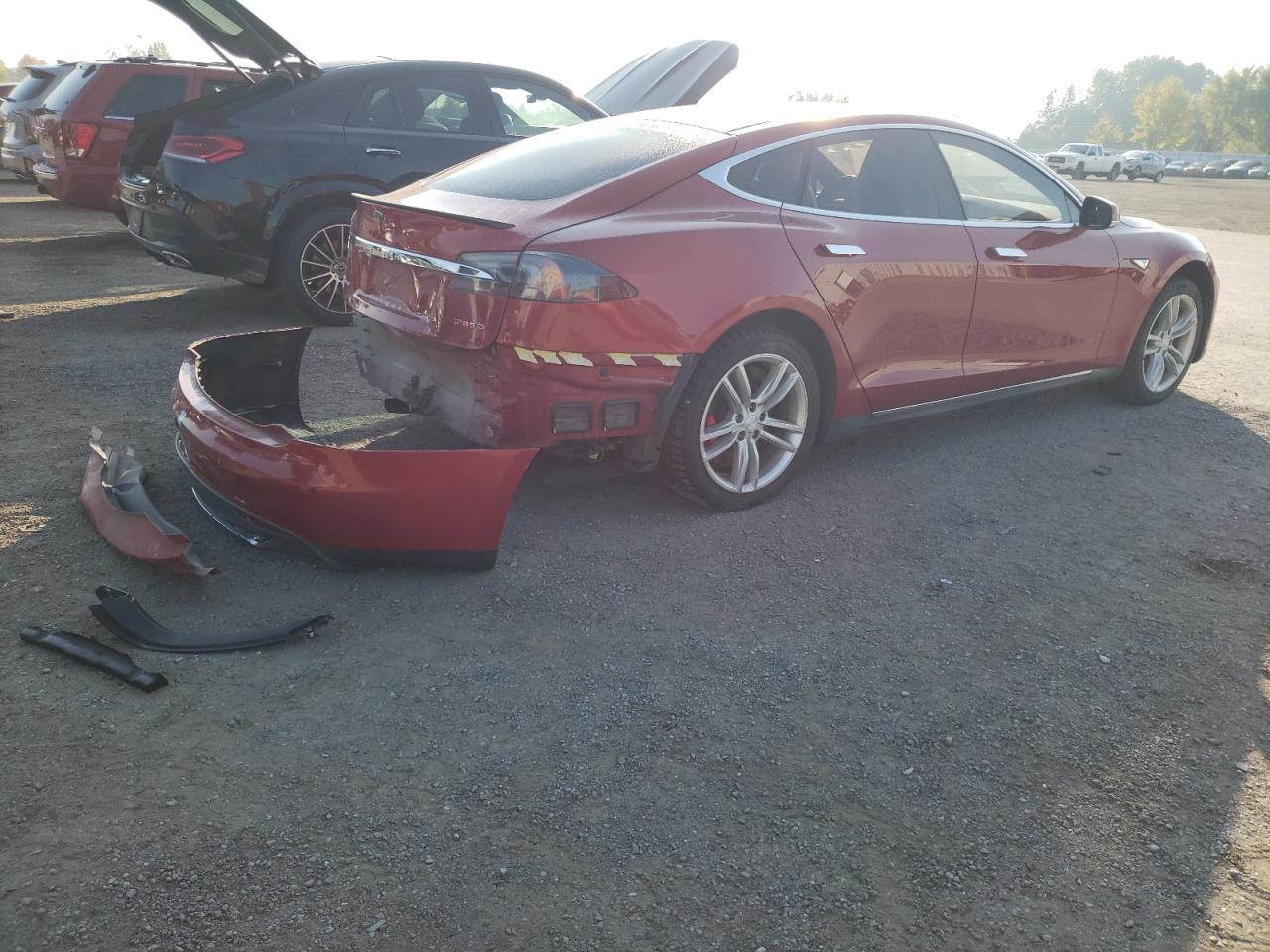 2015 TESLA MODEL S 85 - Image 3