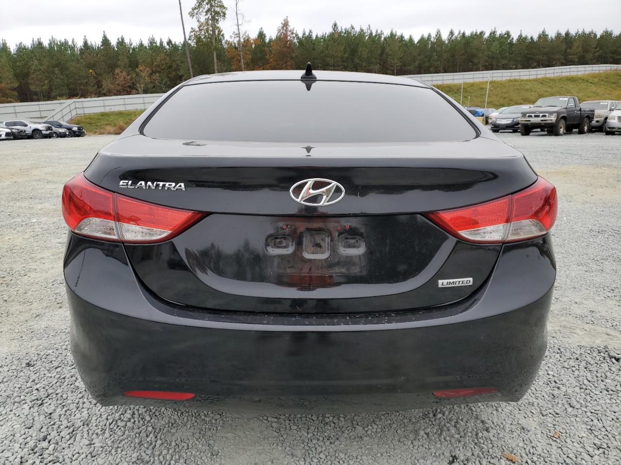 2013 HYUNDAI ELANTRA GL - Image 6