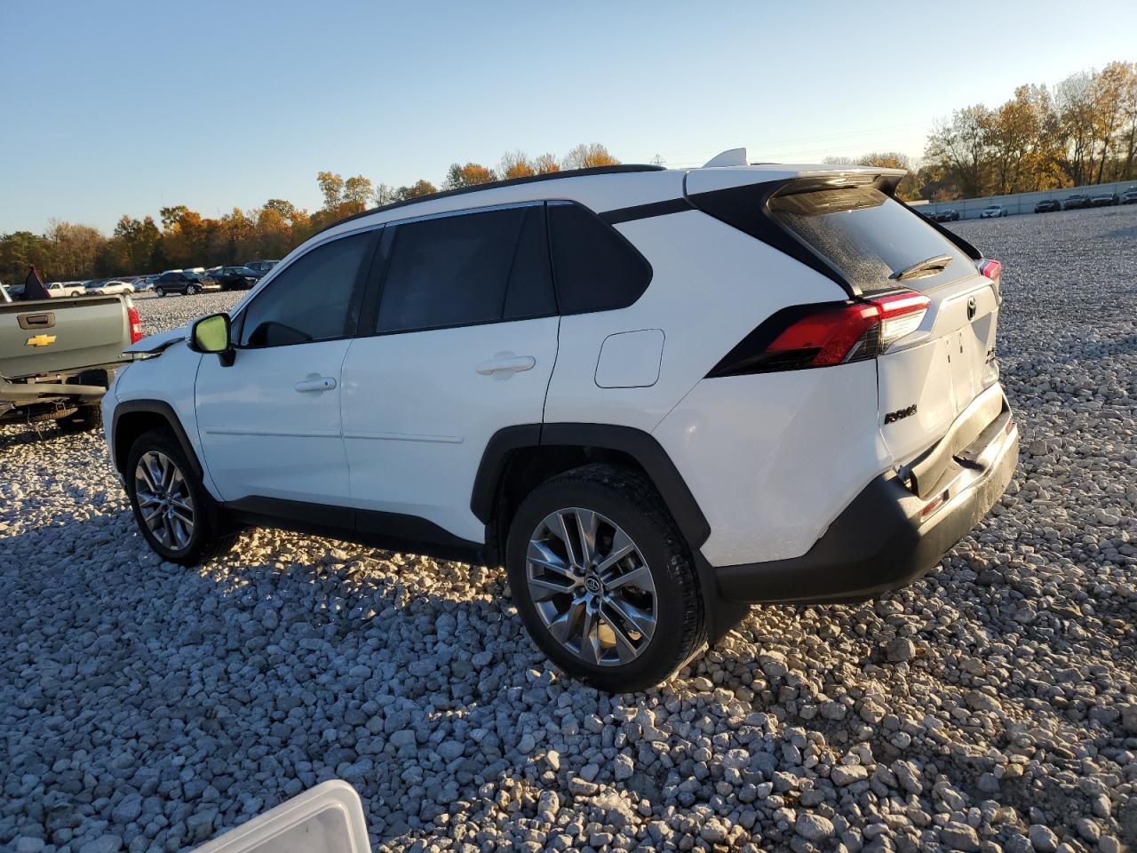 2020 TOYOTA RAV4 XLE P - Image 2