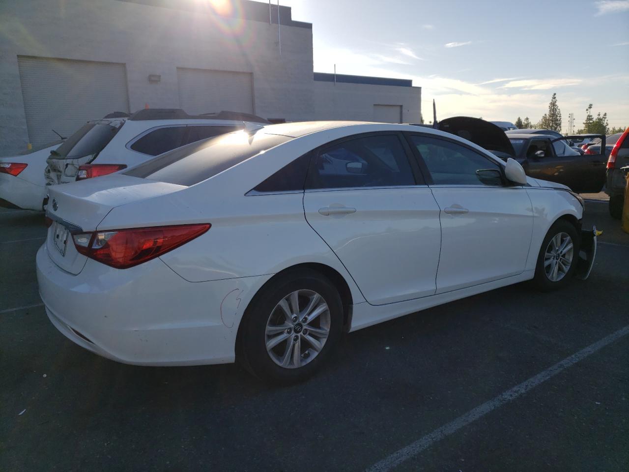 2013 HYUNDAI SONATA GLS - Image 3