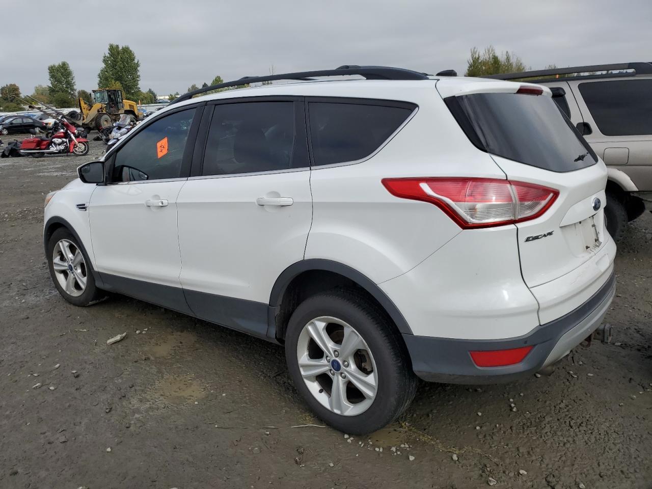 2015 FORD ESCAPE SE - Image 2