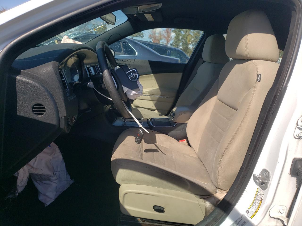2014 DODGE CHARGER SE - Фото 7