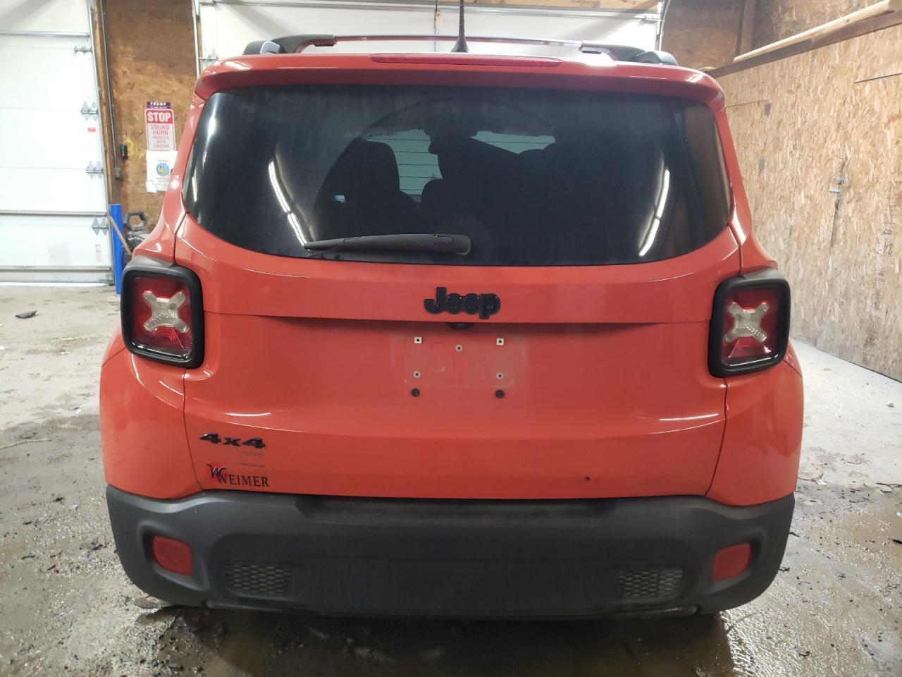 2017 JEEP RENEGADE L - Image 6