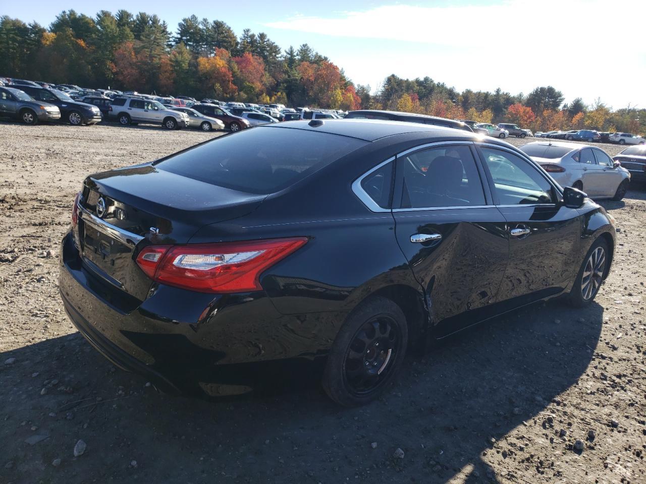 2017 NISSAN ALTIMA 2.5 - Фото 3
