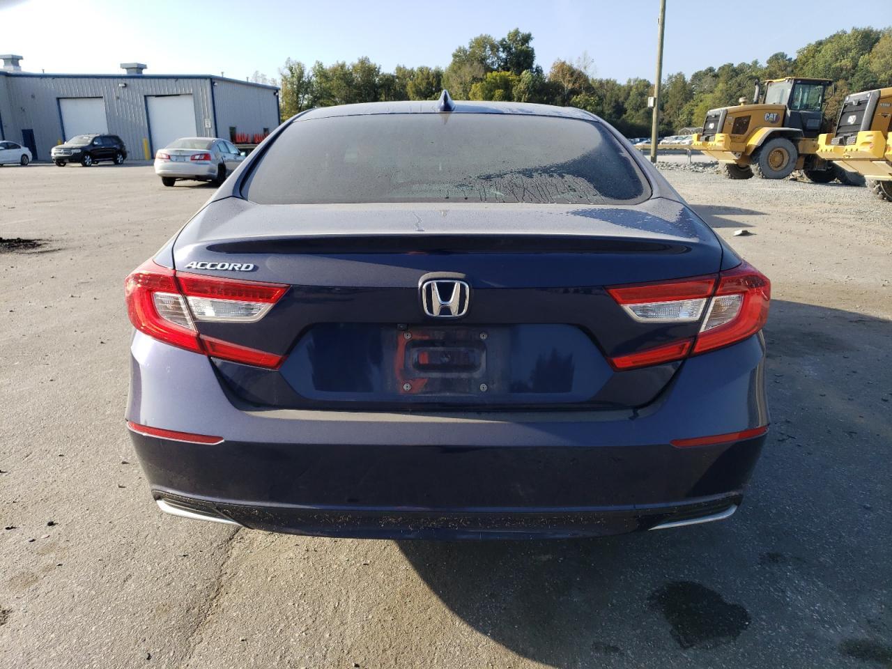 2018 HONDA ACCORD LX - Фото 6