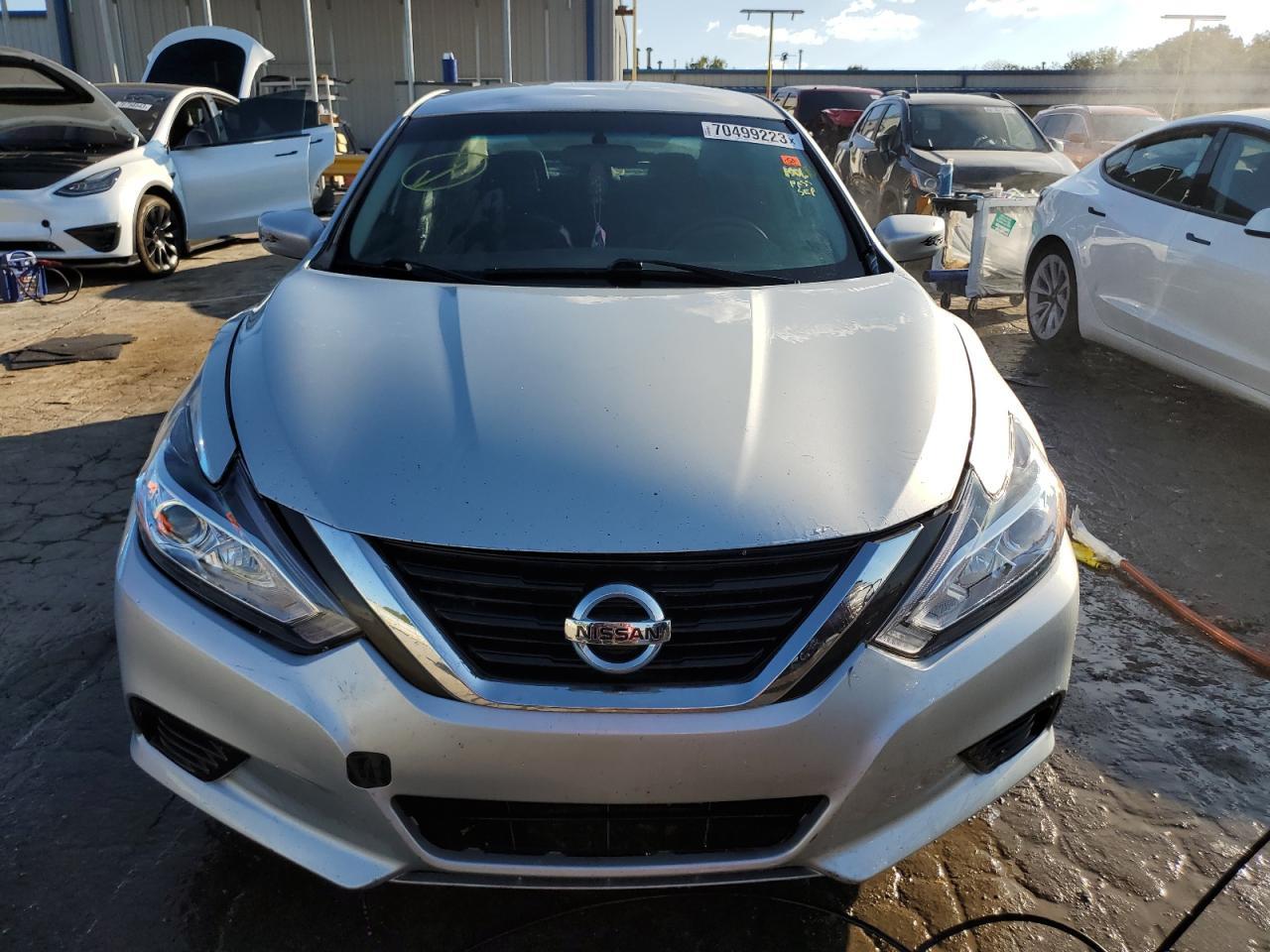 2017 NISSAN ALTIMA 2.5 - Фото 5