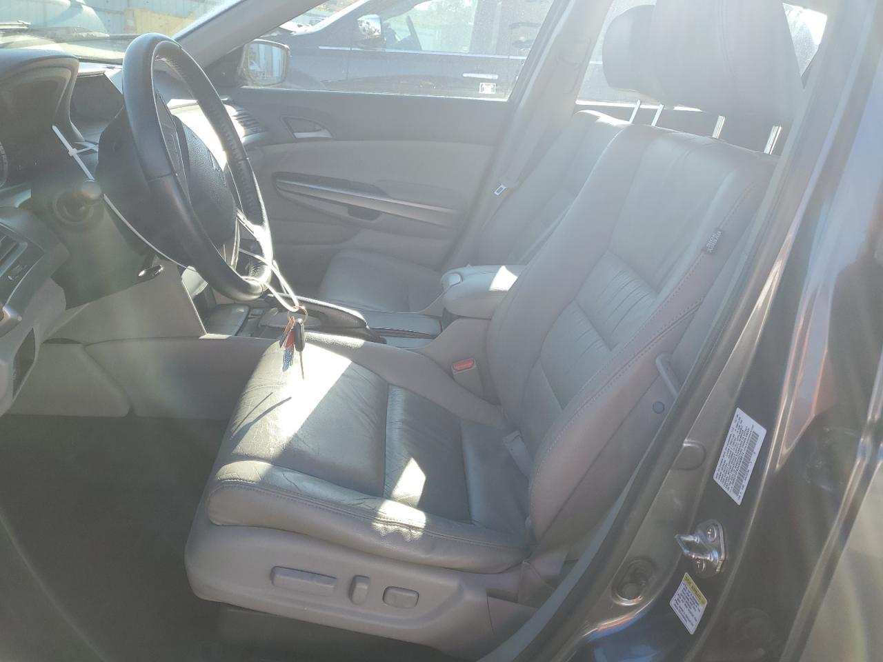 2010 HONDA ACCORD EXL - Image 7