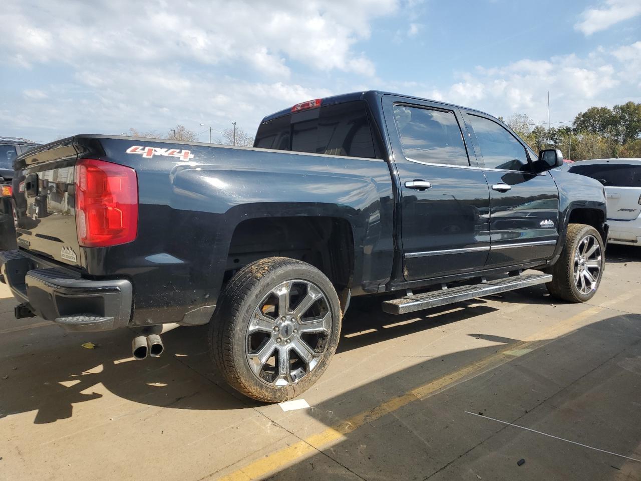2016 CHEVROLET SILVERADO - Image 3