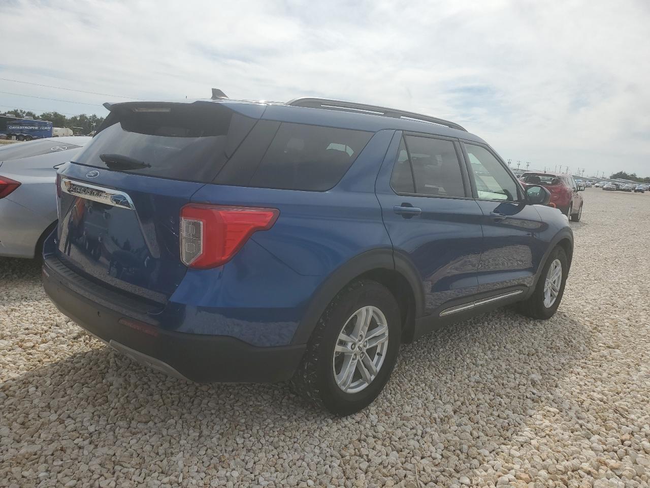 2022 FORD EXPLORER X - Фото 3