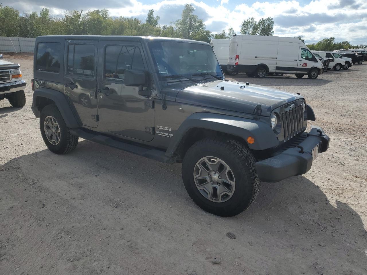 2017 JEEP WRANGLER U - Фото 4