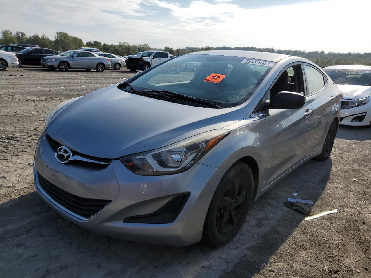 2015 HYUNDAI ELANTRA SE
