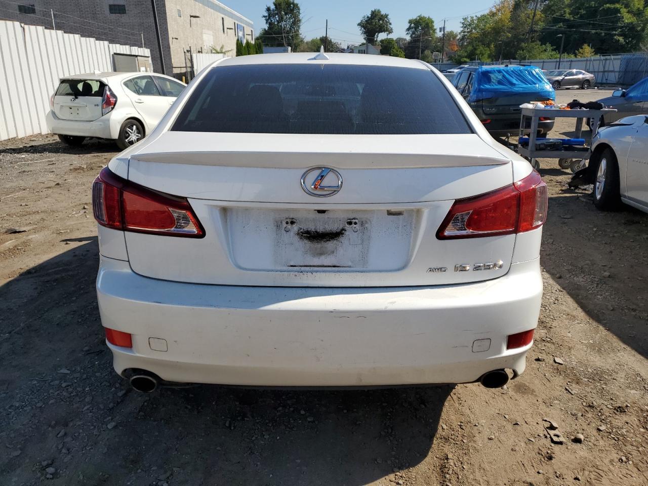 2011 LEXUS IS 250 - Image 6