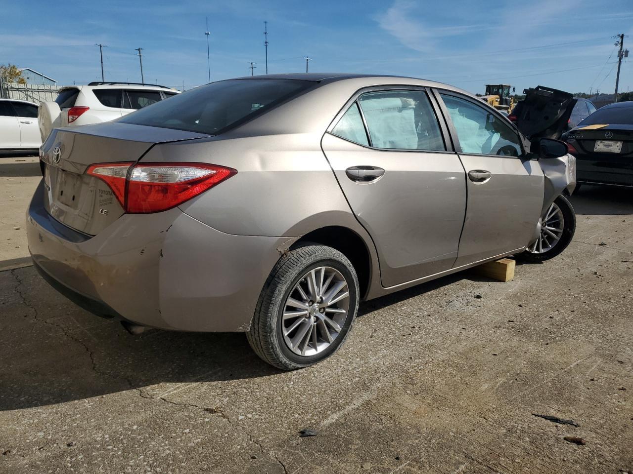 2015 TOYOTA COROLLA L - Image 3