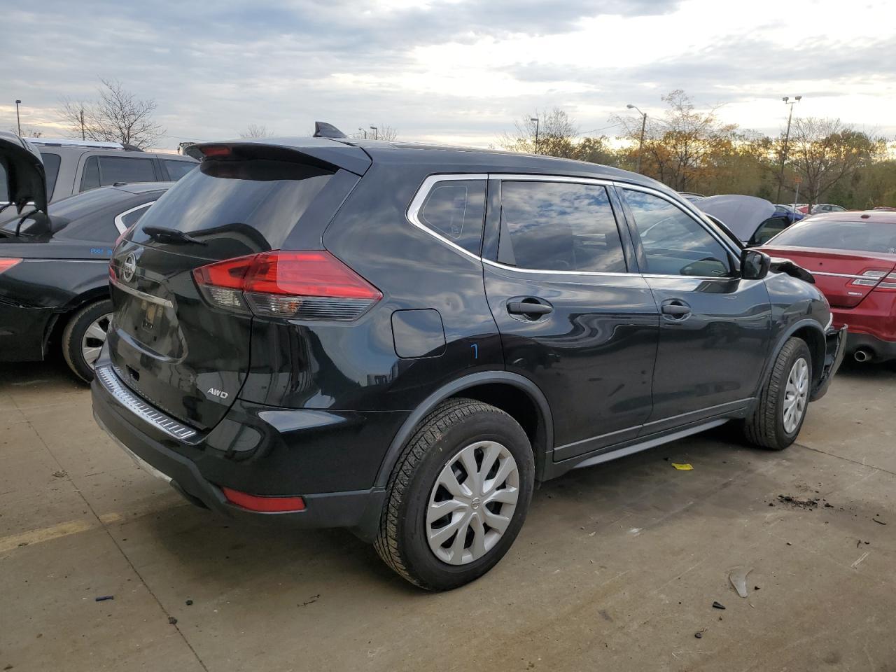 2017 NISSAN ROGUE S - Фото 3