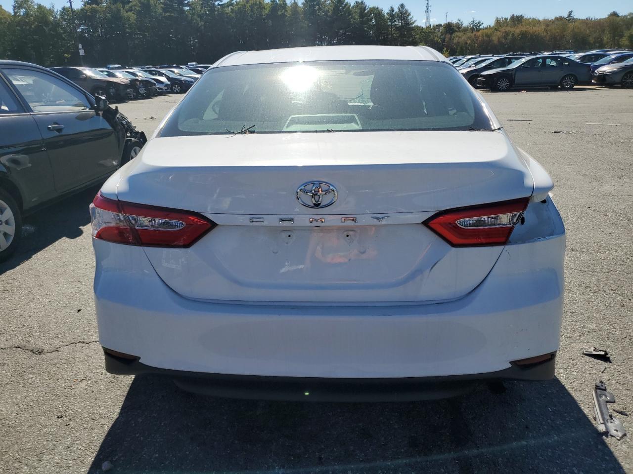 2018 TOYOTA CAMRY L - Фото 6