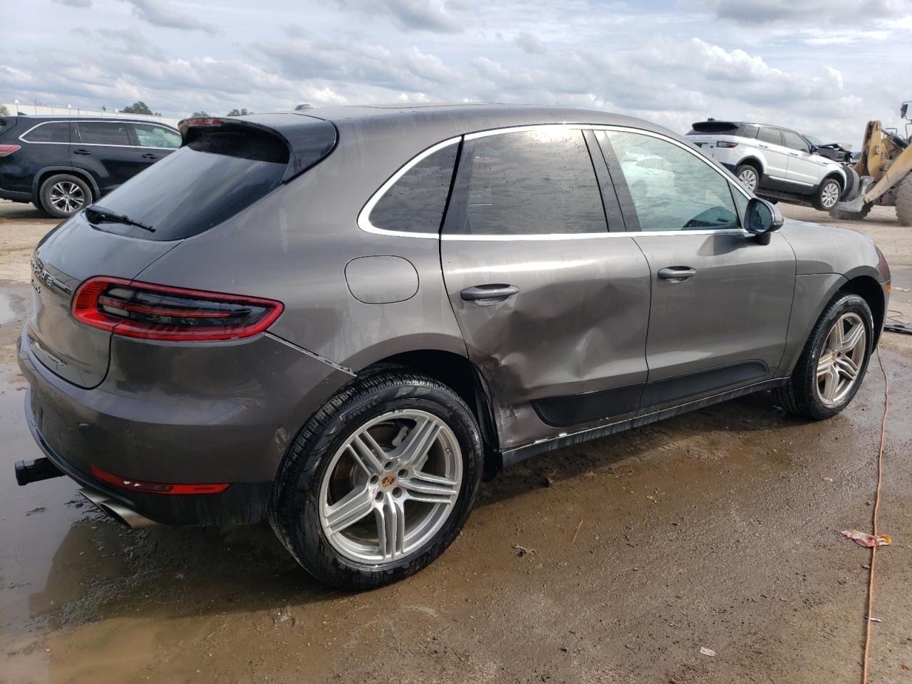 2015 PORSCHE MACAN S - Image 3