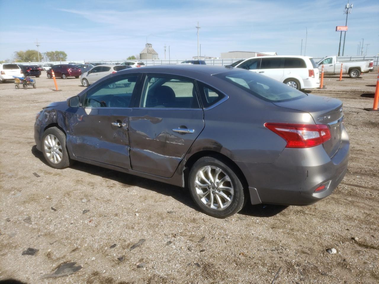 2017 NISSAN SENTRA S - Фото 2