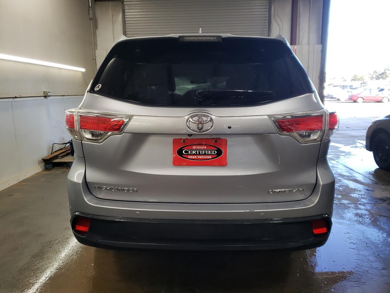 2015 TOYOTA HIGHLANDER - Image 6