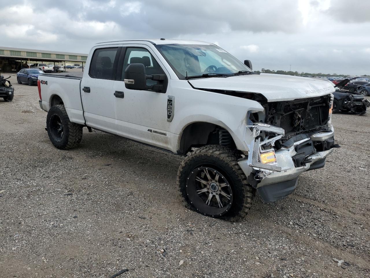 2017 FORD F250 SUPER - Image 4