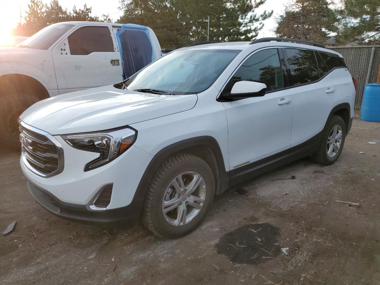 2018 GMC TERRAIN SL car image