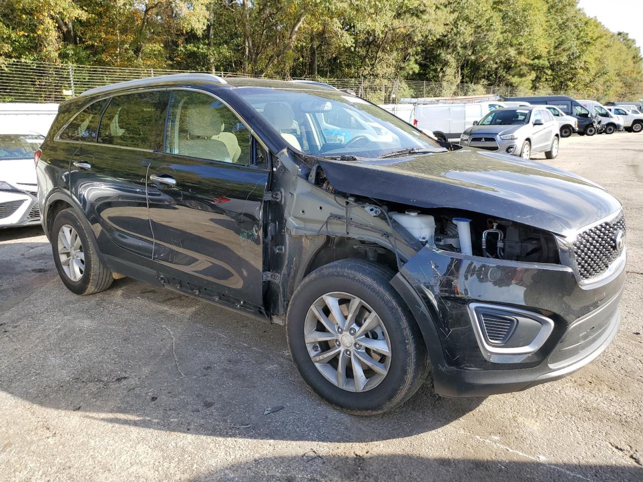 2017 KIA SORENTO LX - Фото 4