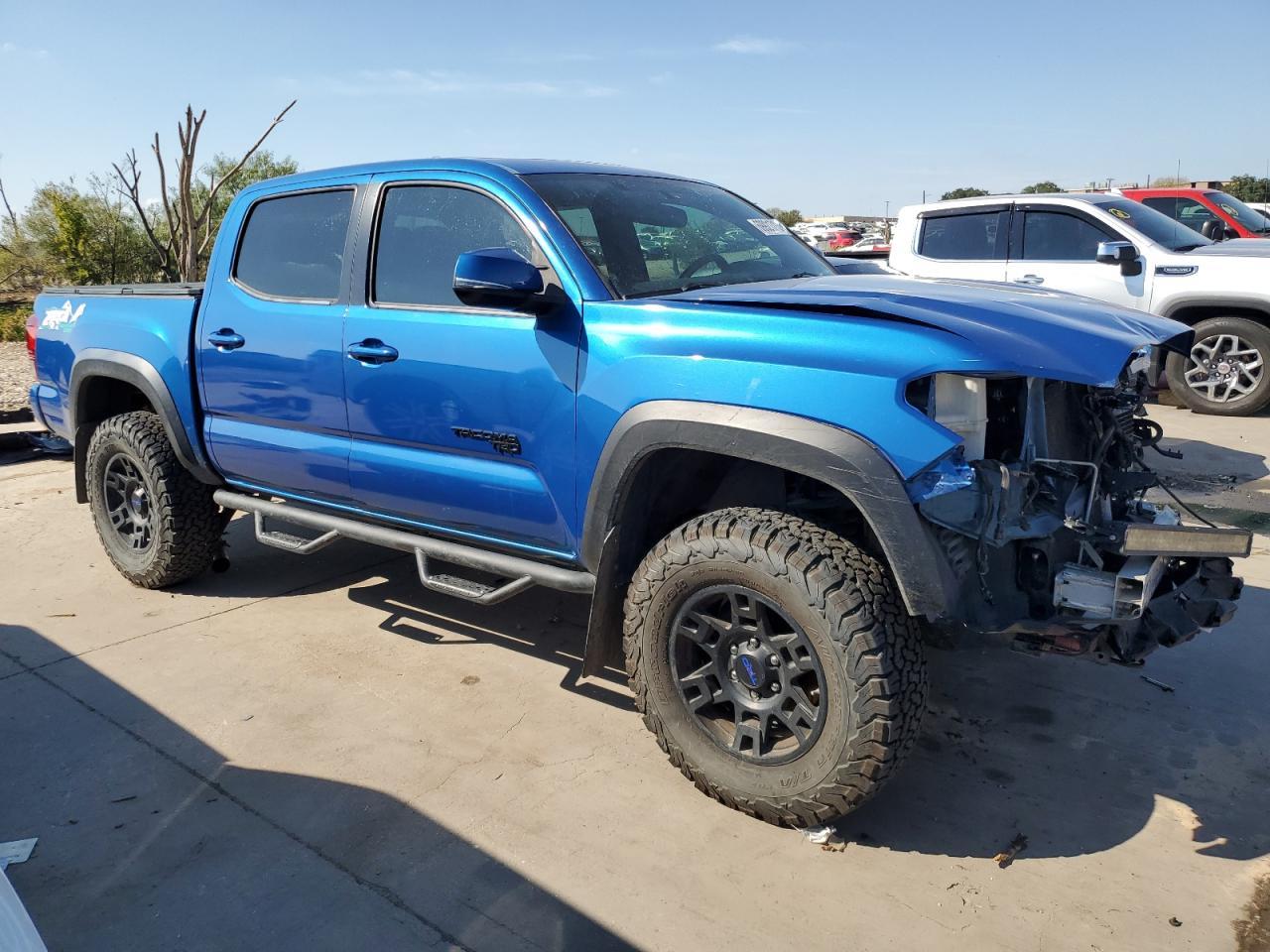 2016 TOYOTA TACOMA DOU - Фото 4