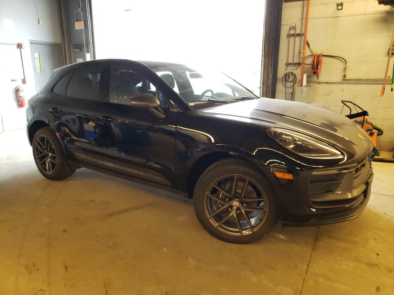 2023 PORSCHE MACAN BASE - Фото 4