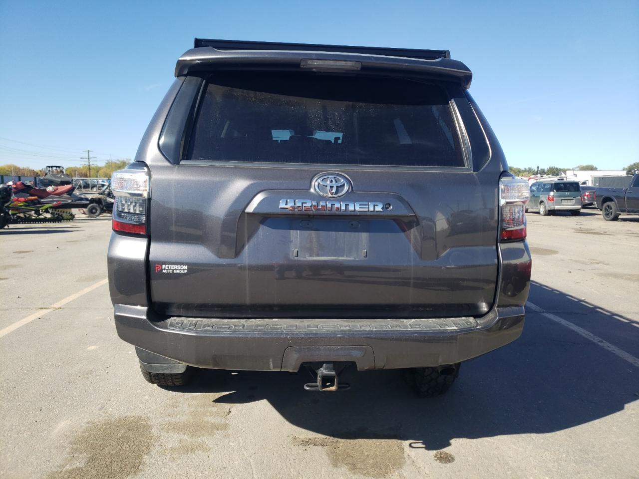 2017 TOYOTA 4RUNNER SR - Image 6