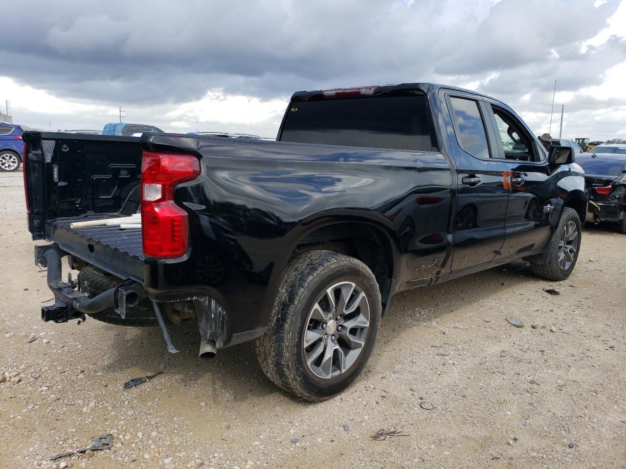 2019 CHEVROLET SILVERADO - Фото 3