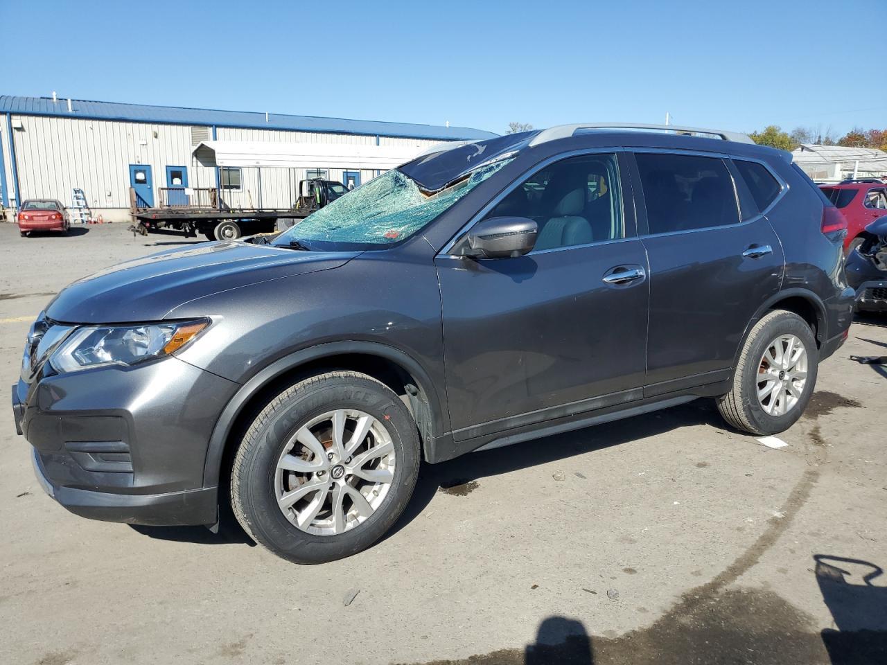 2017 NISSAN ROGUE SV car image