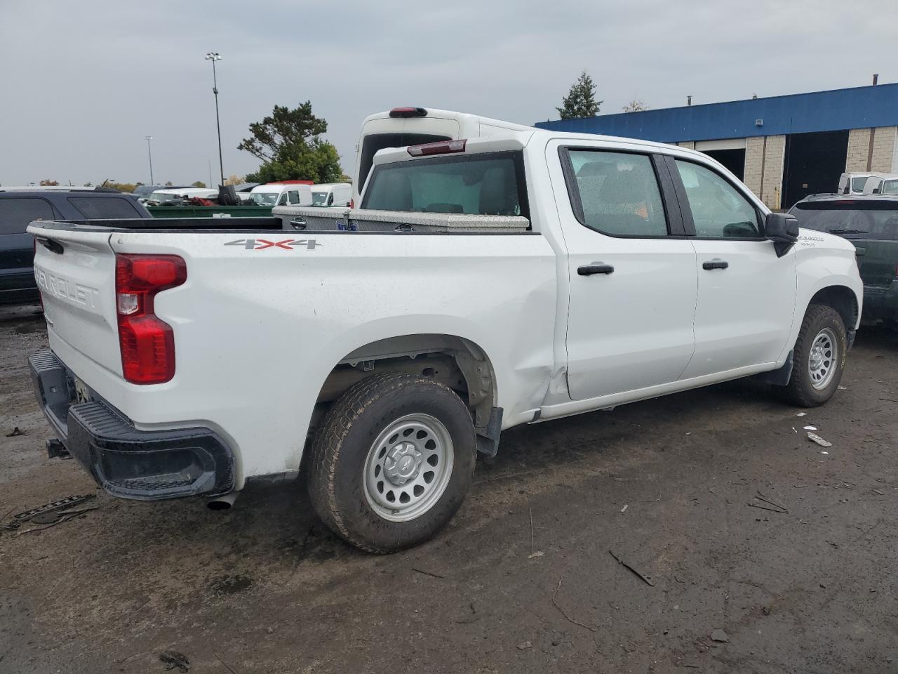 2023 CHEVROLET SILVERADO - Image 3