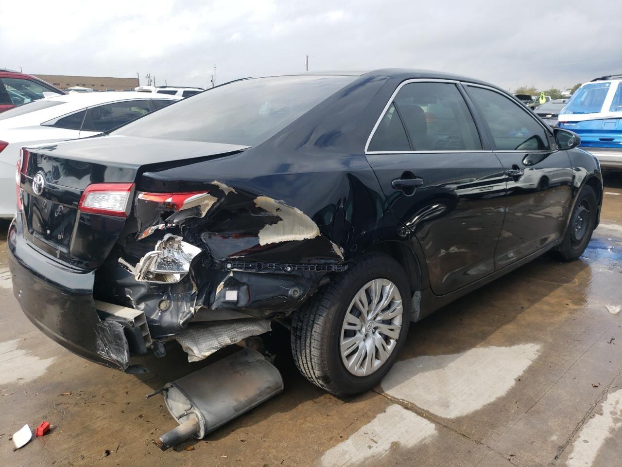 2014 TOYOTA CAMRY L - Фото 3