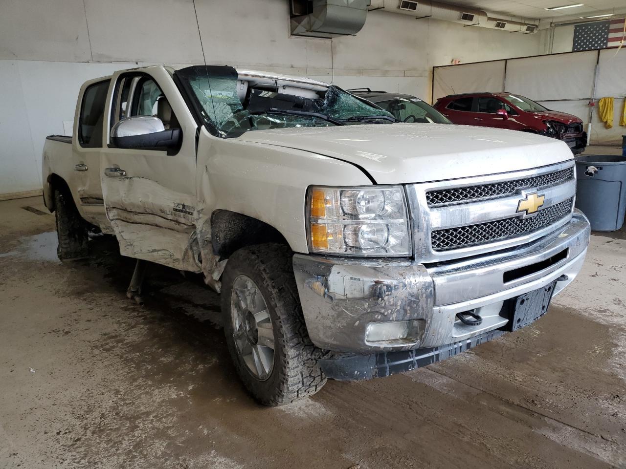 2013 CHEVROLET SILVERADO - Фото 4