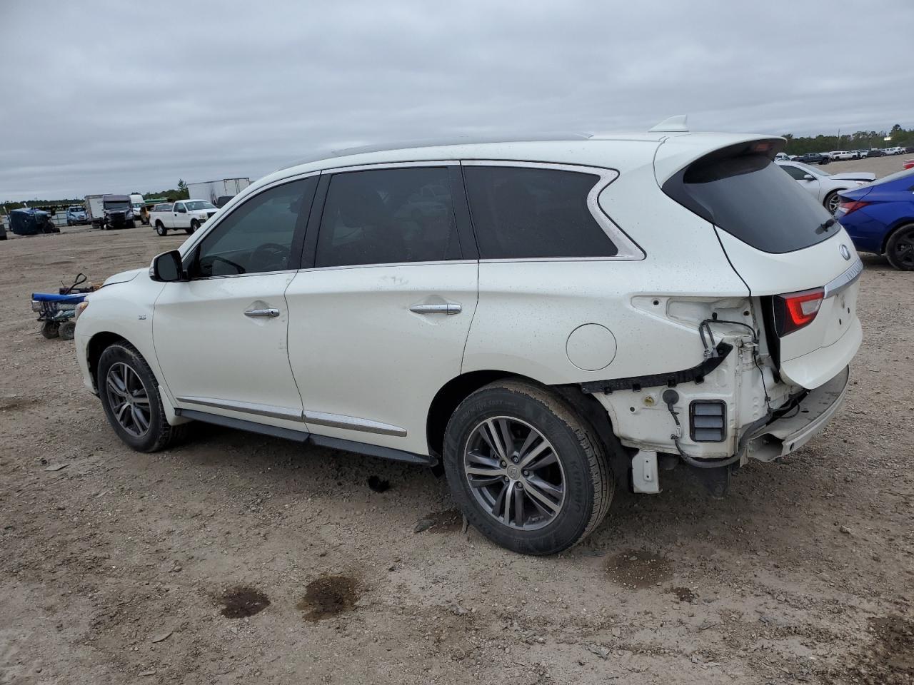 2017 INFINITI QX60 - Image 2