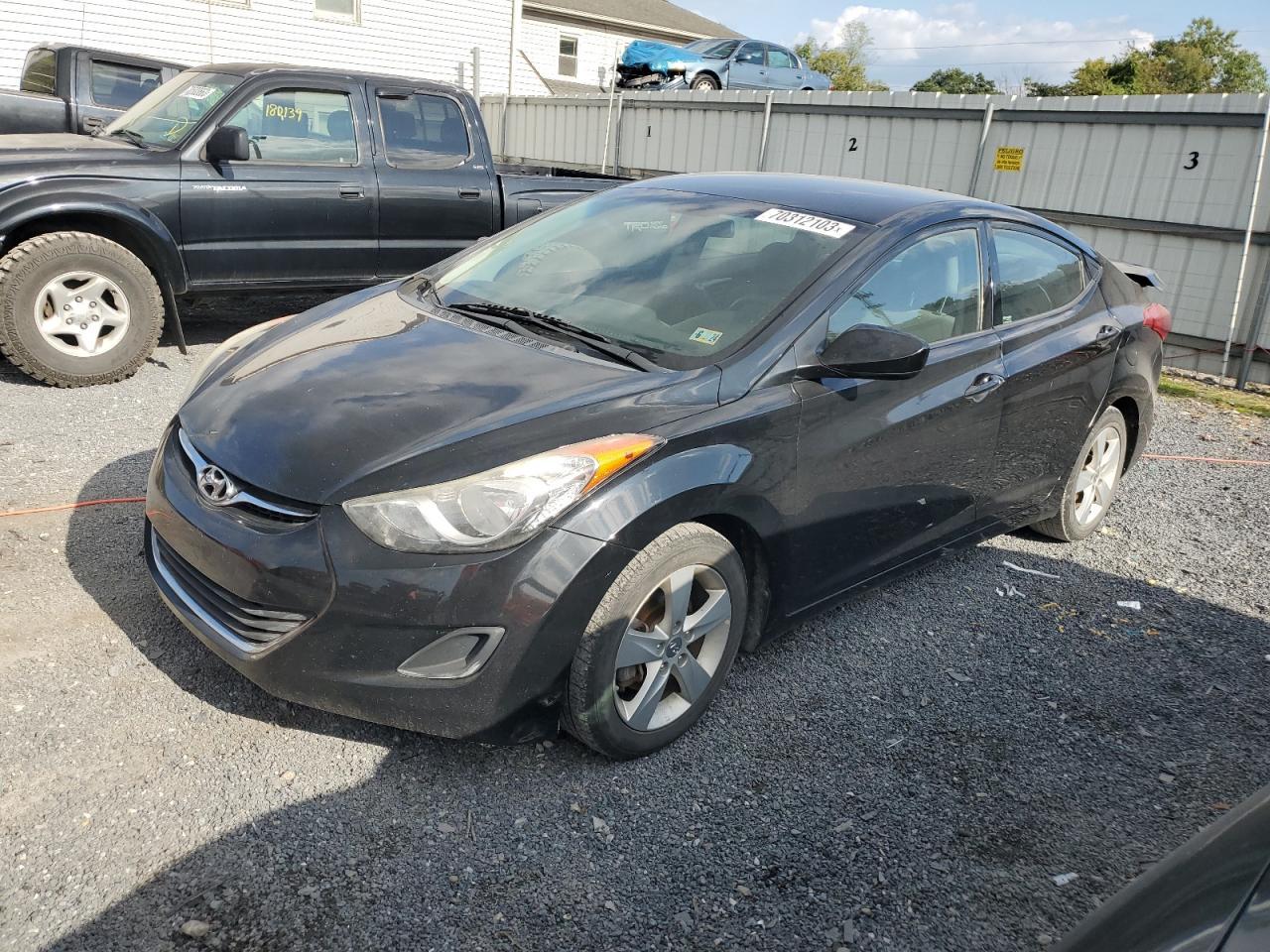 2013 HYUNDAI ELANTRA GL