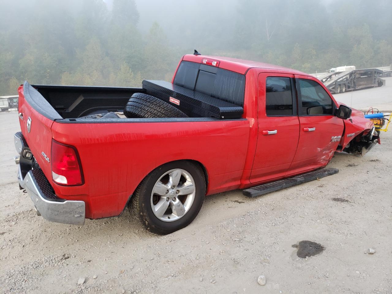 2017 RAM 1500 SLT - Image 3