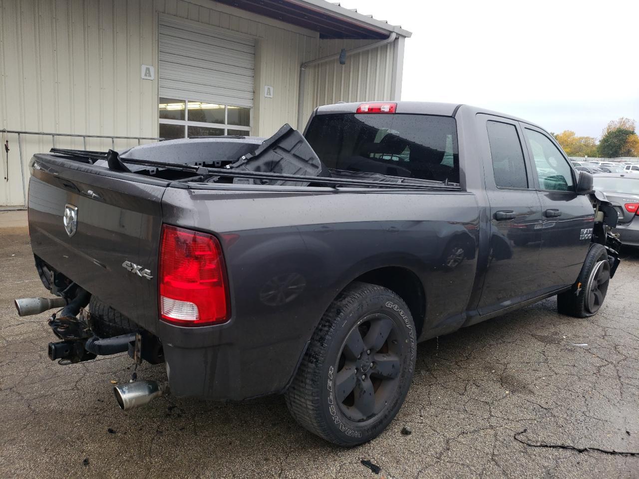 2014 RAM 1500 ST - Image 3