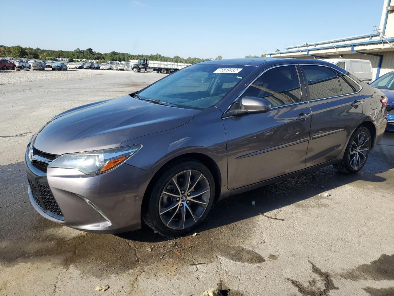 2016 TOYOTA CAMRY LE