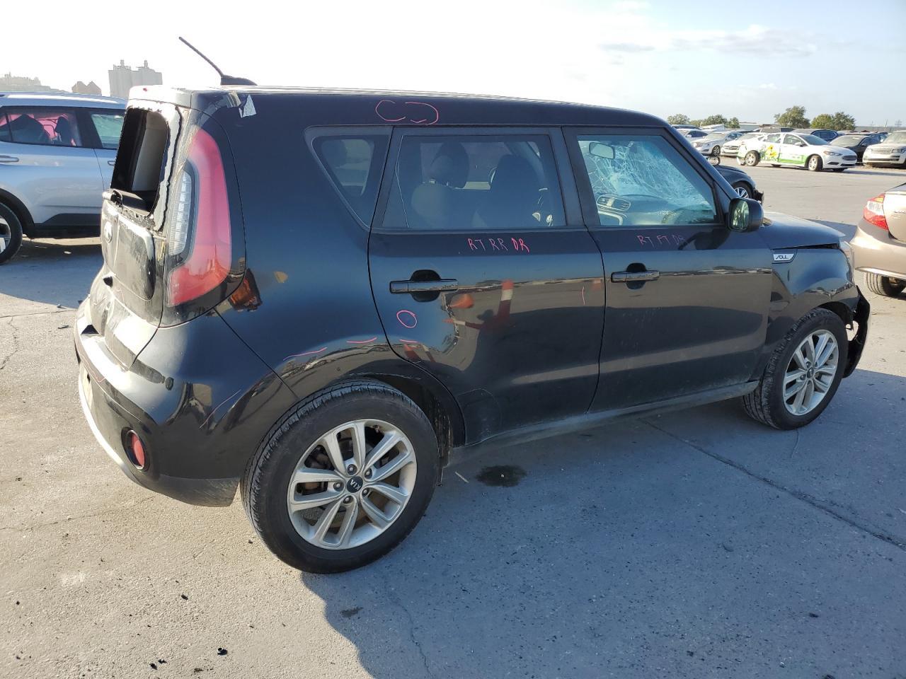 2017 KIA SOUL + - Фото 3