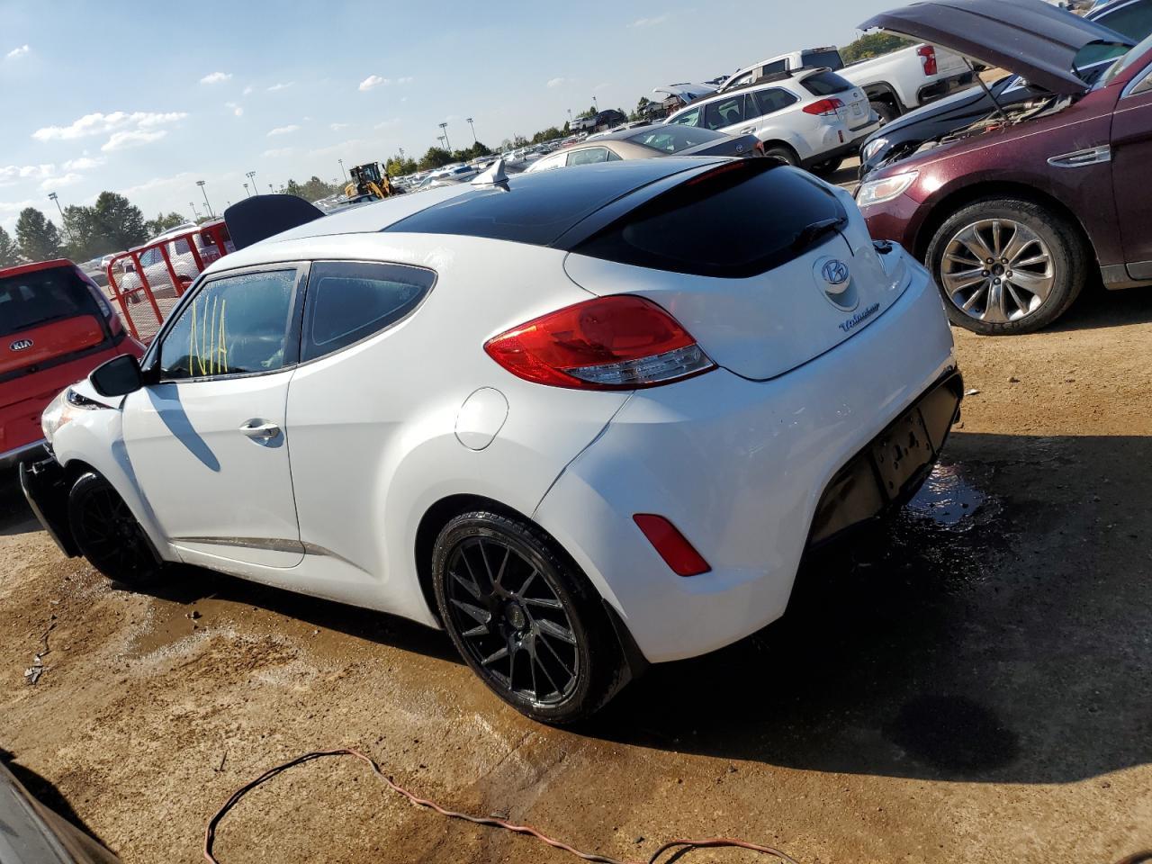 2013 HYUNDAI VELOSTER - Фото 2