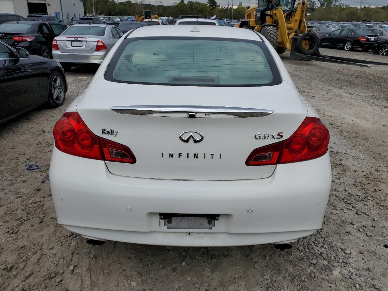 2012 INFINITI G37 - Image 6