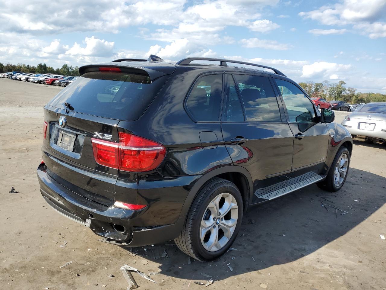 2012 BMW X5 XDRIVE3 - Image 3