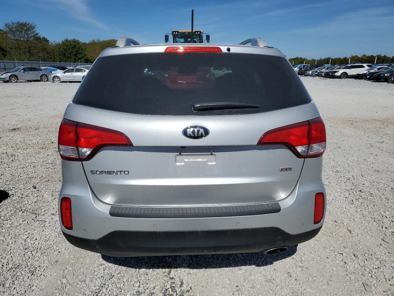 2015 KIA SORENTO LX - Image 6