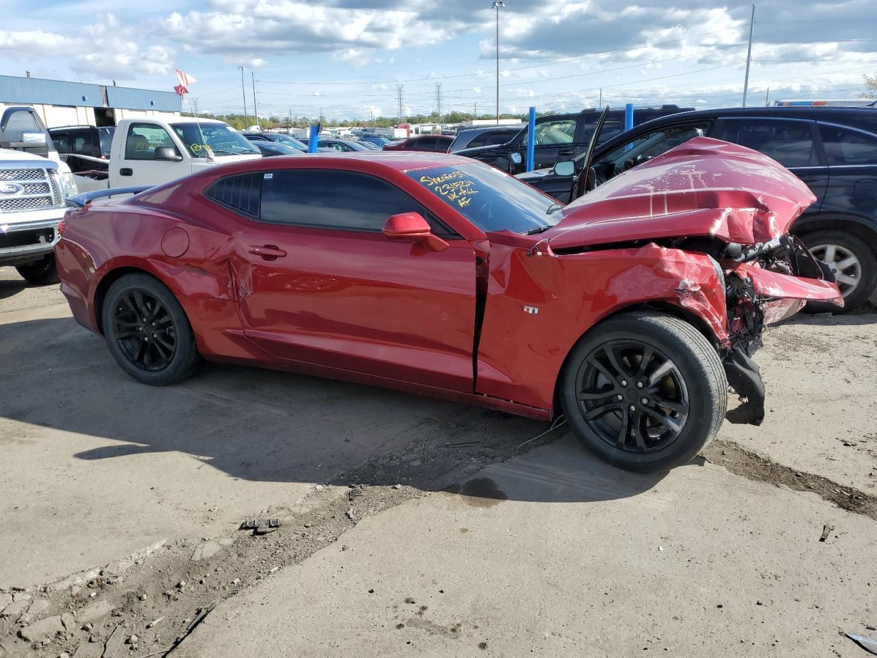 2019 CHEVROLET CAMARO LS - Фото 4